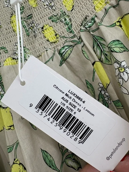 Petal & Pup Maxi Dress. Size 6 - Picture 3 of 3